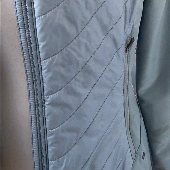 Columbia Women’s Omni Shield Small Puffer Jacket - Picture 14 of 15